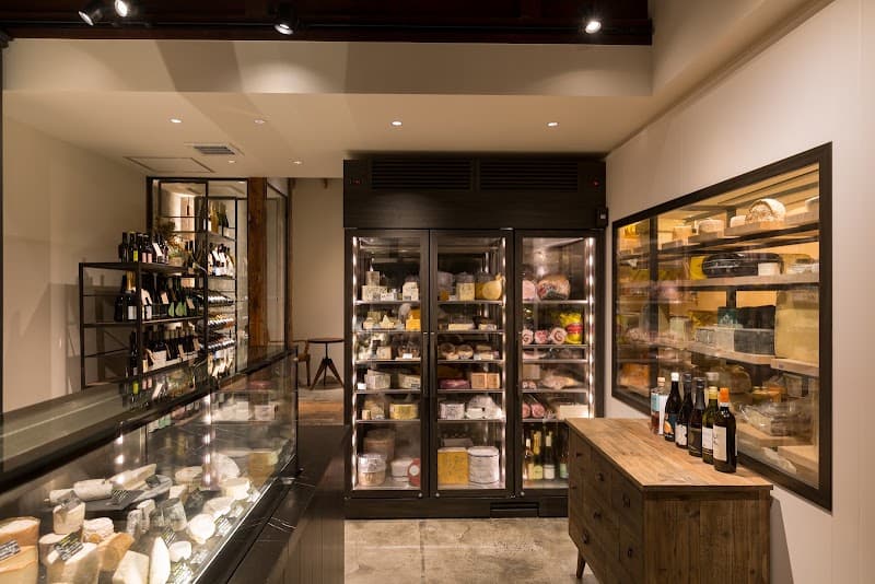 LAMMAS Artisan Cheese & Natural Wineの店内・料理の写真 2枚目