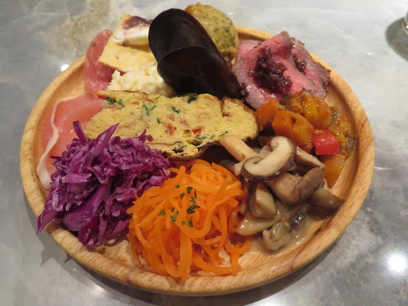 ワイン食堂 Luckyの店内・料理の写真 2枚目