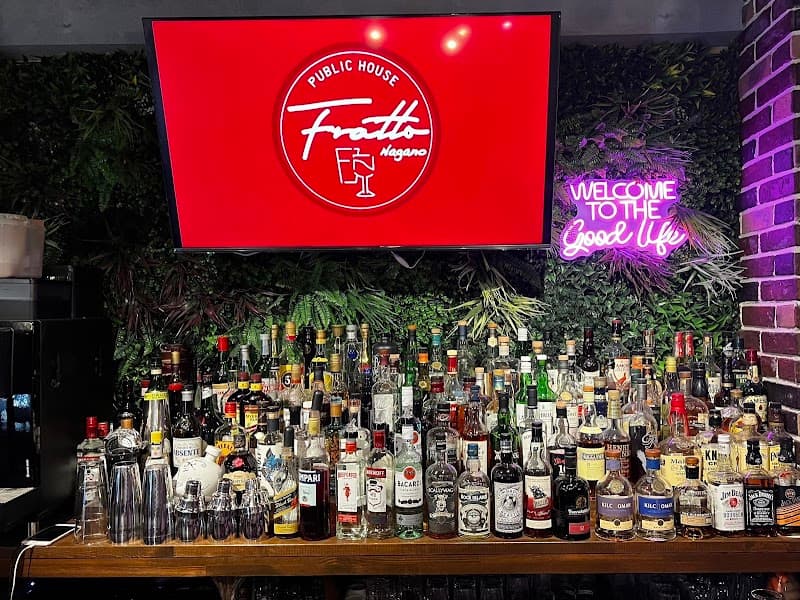 PUBLIC HOUSE FRATTO パブリックハウス フラット長野【長野駅/ダイニングバー/クラフトビール】の店内・料理の写真 3枚目