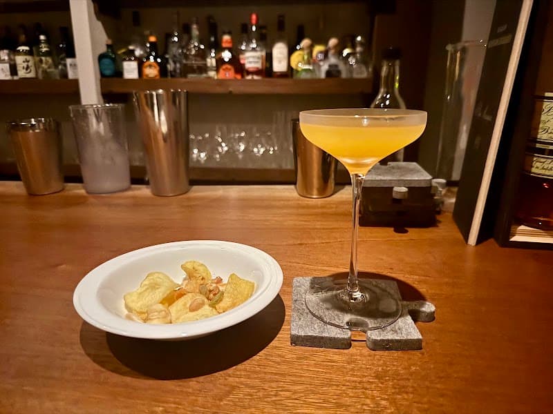 フルーツカクテルバー Bar Four Pieces (バーフォーピース)亀有の店内・料理の写真 3枚目