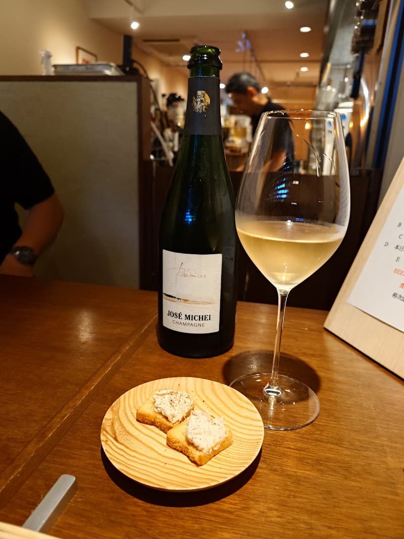 山下ワイン食道の店内・料理の写真 3枚目