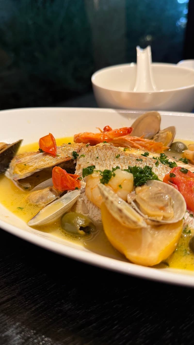 創作イタリアン・ワインバー Knowの店内・料理の写真 2枚目