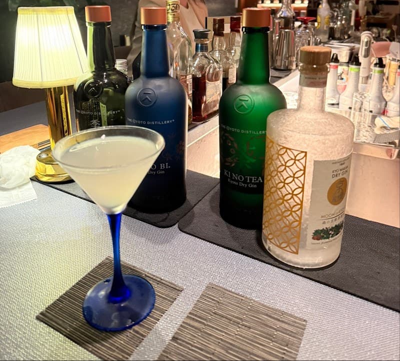 and...Rouge Barの店内・料理の写真 3枚目