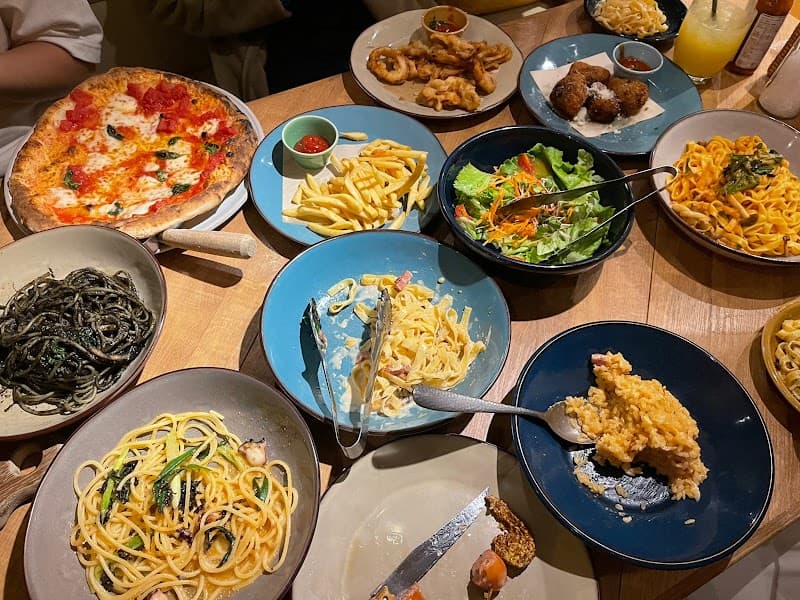 PISOLA 津藤方店の店内・料理の写真 2枚目