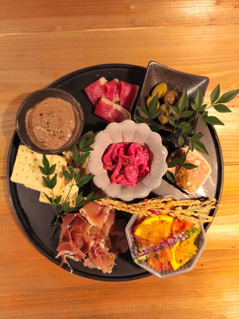 ビストロ酒場MooneyTonyの店内・料理の写真 3枚目