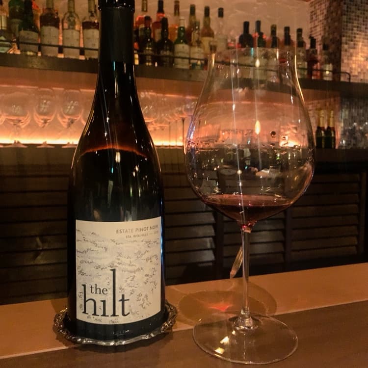 ワインアンドサケダイニングビーの店内・料理の写真 2枚目