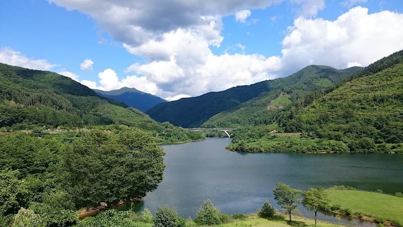 ワインハウス湖畔