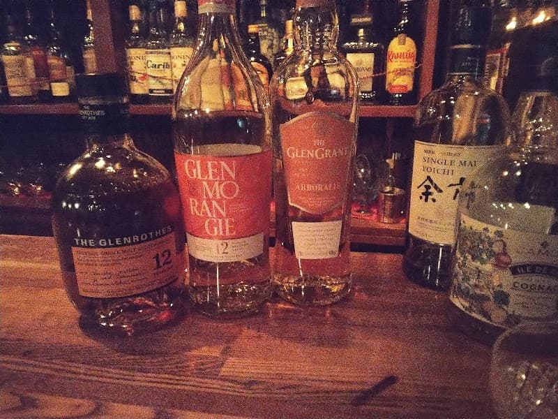 Bar something oldの店内・料理の写真 3枚目