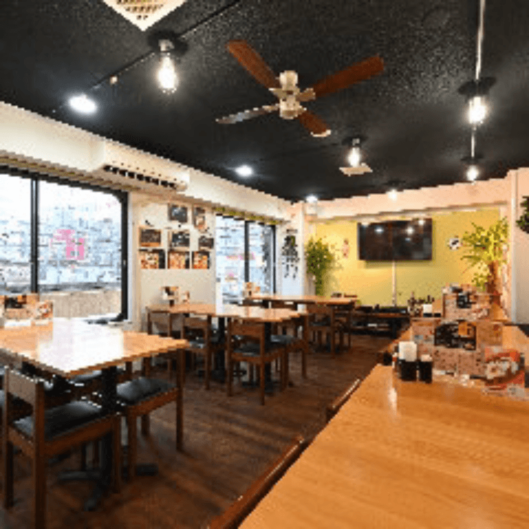 洋風居酒屋 びすとろ 浪漫亭の店内・料理の写真 2枚目