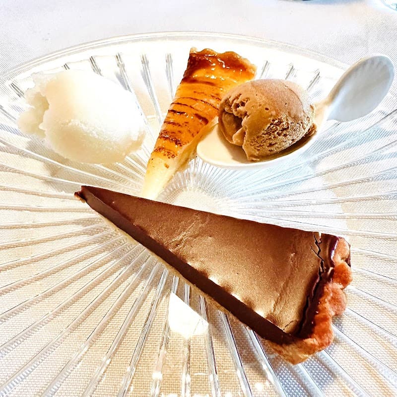 ラーモニー・ドゥ・ラ・ルミエールの店内・料理の写真 2枚目