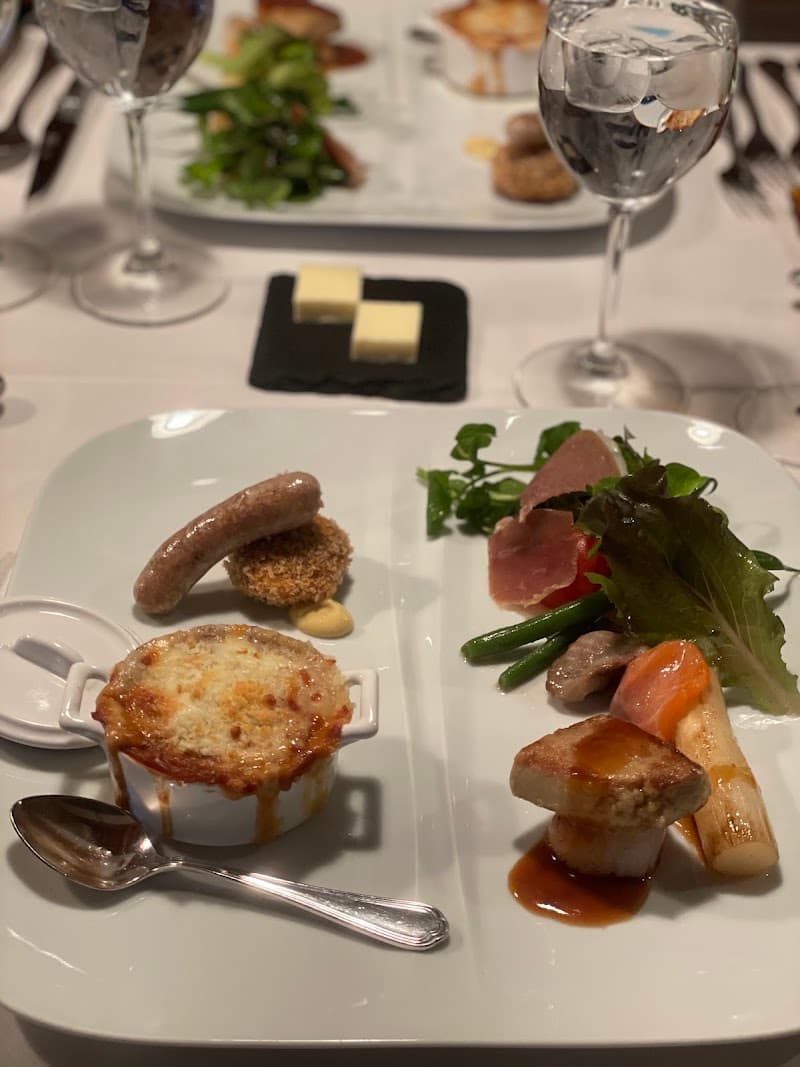 ラーモニー・ドゥ・ラ・ルミエールの店内・料理の写真 3枚目