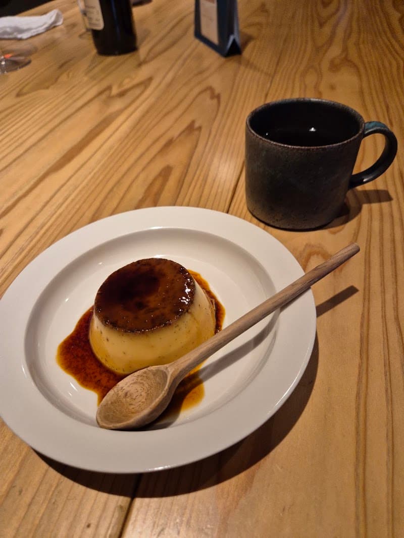 ナチュラルワインと料理 土と木の店内・料理の写真 3枚目