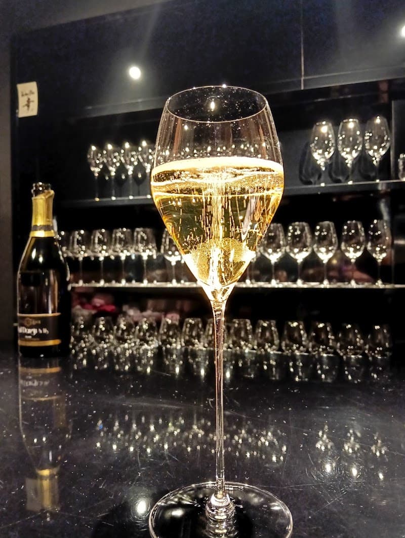 Wine Bar 幸の店内・料理の写真 3枚目