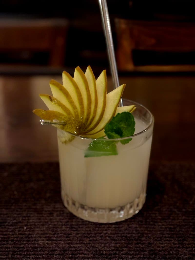 BAR EDGE COCKTAIL WORKS IZUMOの店内・料理の写真 2枚目