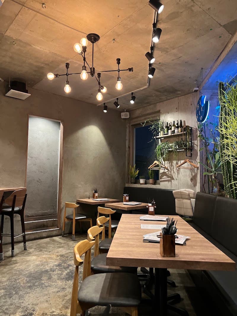 Bistro 碧い月の店内・料理の写真 3枚目