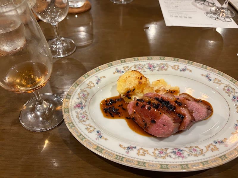 Wine bar Le3 ルトロワの店内・料理の写真 3枚目