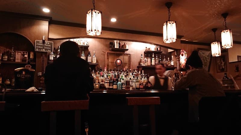 Gillie's BAR