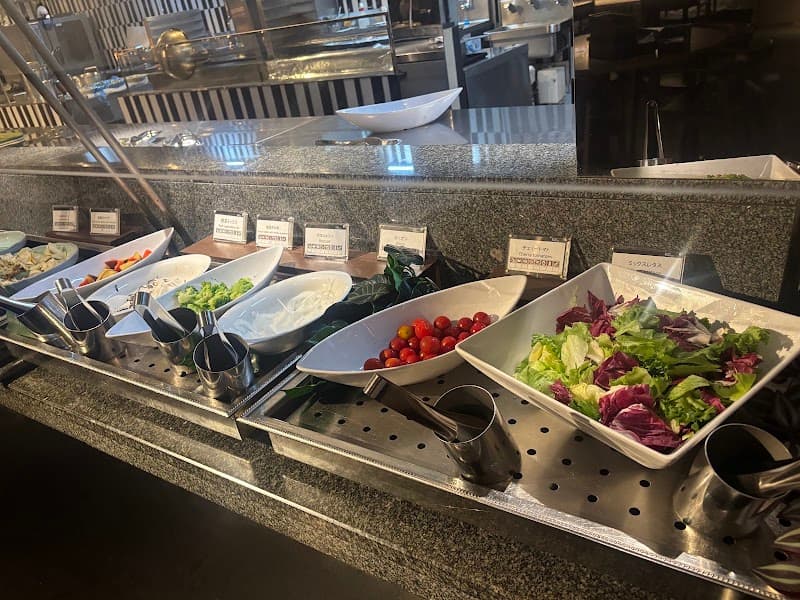 BISTRO JAPONAIS ICHOZAKAの店内・料理の写真 3枚目