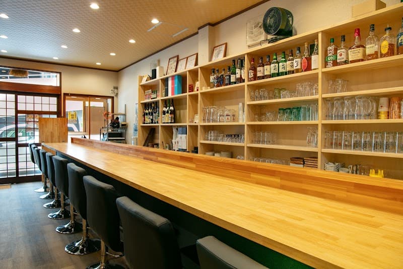 ダイニングキッチン くら's ビゴリ (旧 日本酒バル 蔵)