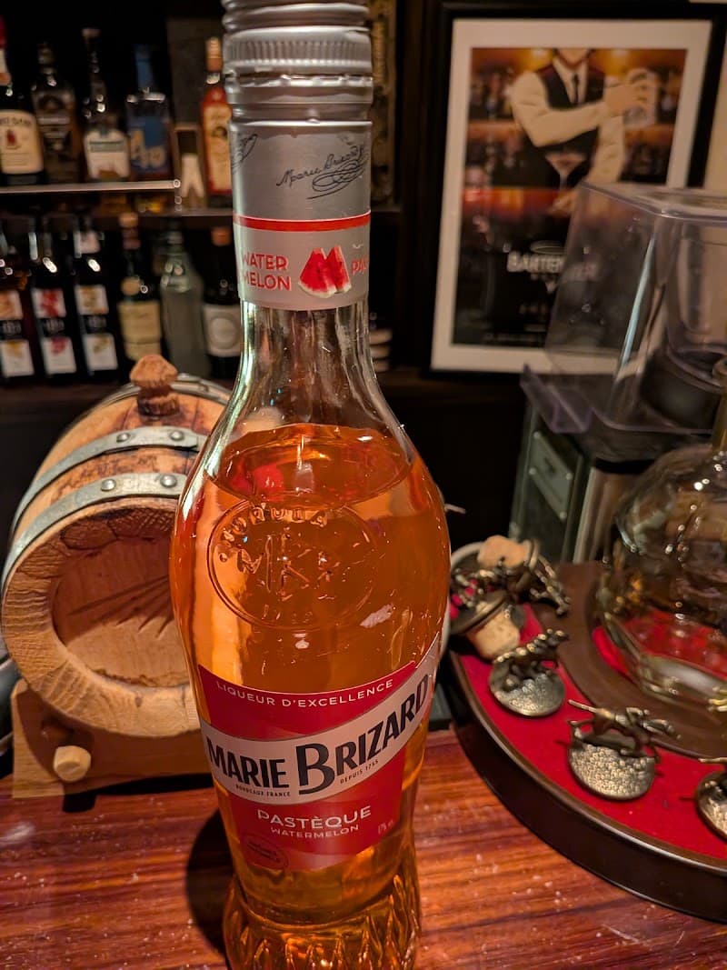 Bar 106（ワン・オー・シックス）の店内・料理の写真 2枚目