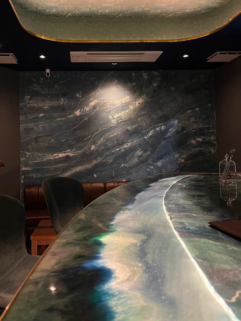 Wine Bar TAKAE(ワインバー タカエ)の店内・料理の写真 3枚目