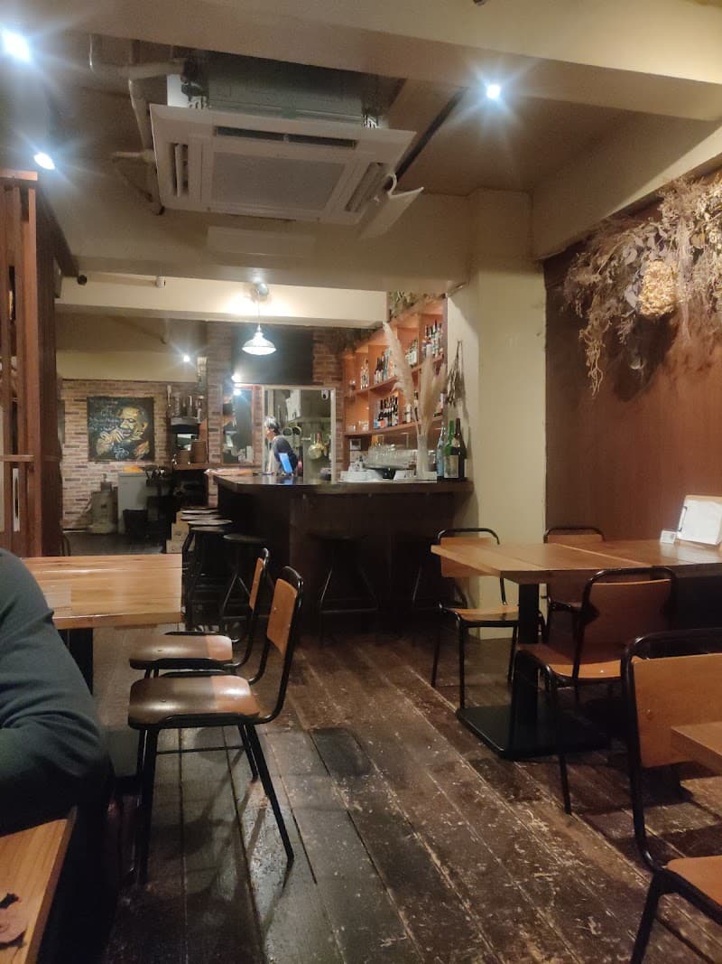 創作dining HangOut ハングアウトの店内・料理の写真 3枚目