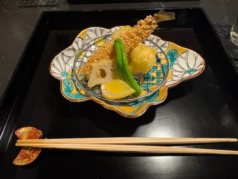 割烹とワイン emouvantの店内・料理の写真 3枚目