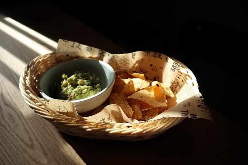 Cafe & Wine Bar Knucklesの店内・料理の写真 2枚目