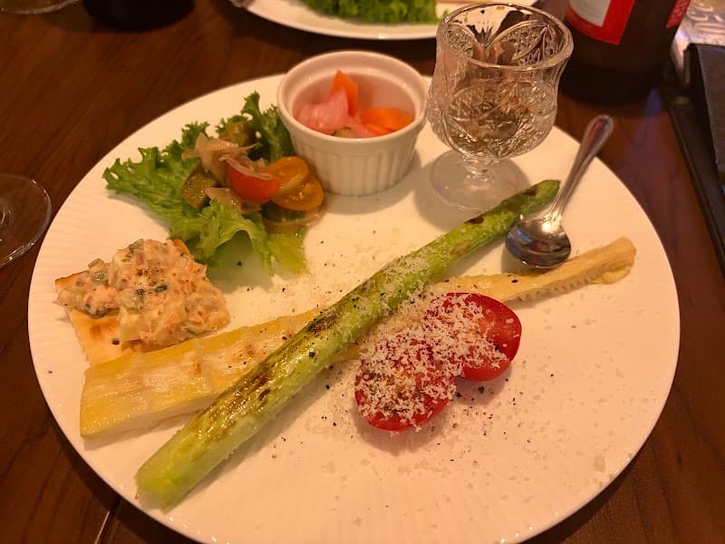 山形ワイン酒場の店内・料理の写真 3枚目