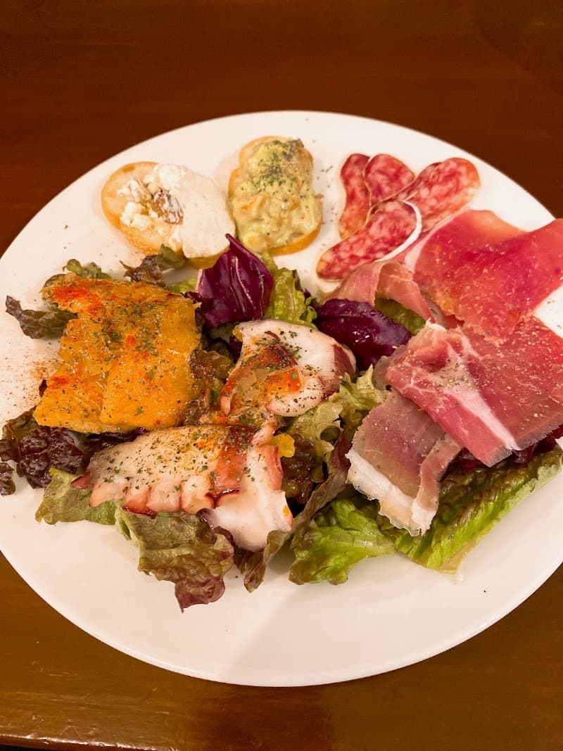 Dining Bar EMPORIOの店内・料理の写真 3枚目