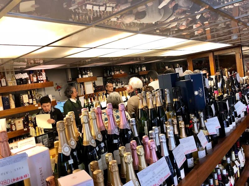 アサヒヤワインセラーの店内・料理の写真 2枚目