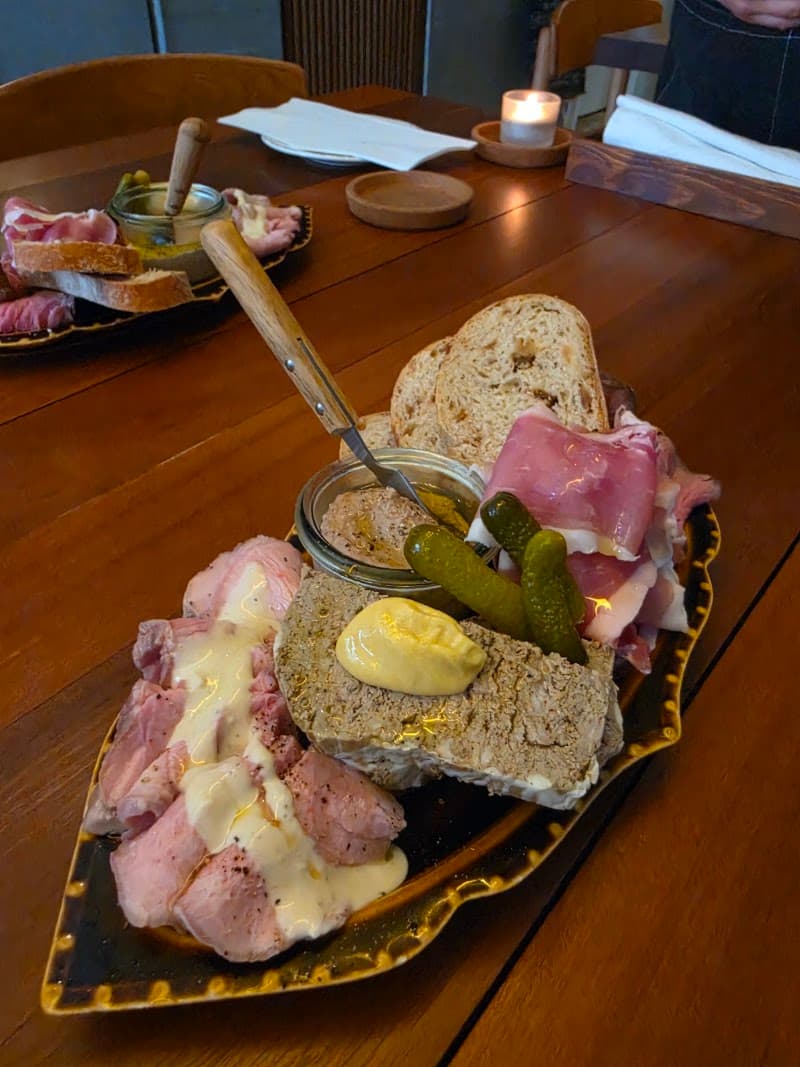 meat coutureの店内・料理の写真 3枚目