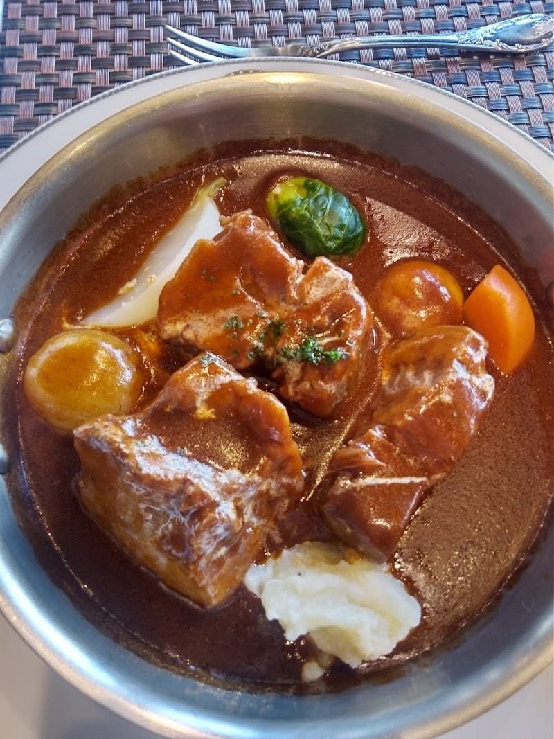プティ・パリの店内・料理の写真 2枚目