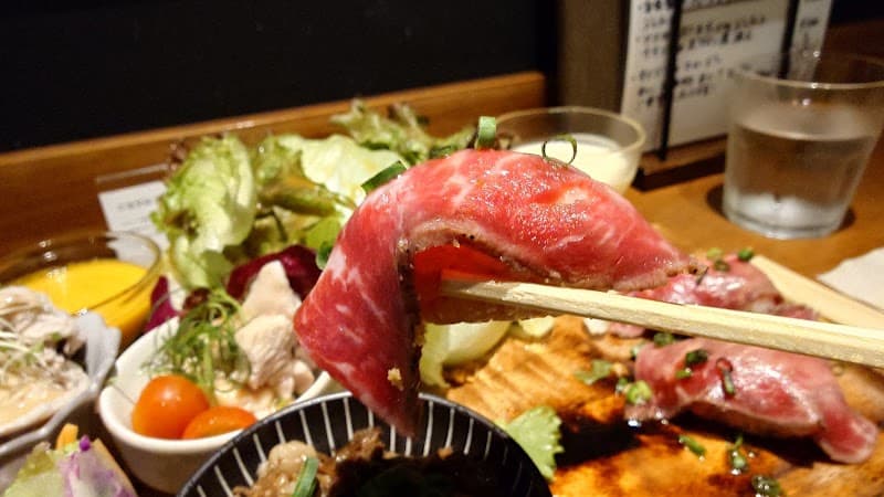 【地産地消×肉バル】ユニークバル uni29bar®︎の店内・料理の写真 3枚目