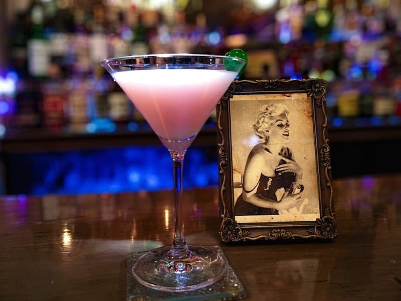 BAR MODERN TIMESの店内・料理の写真 3枚目