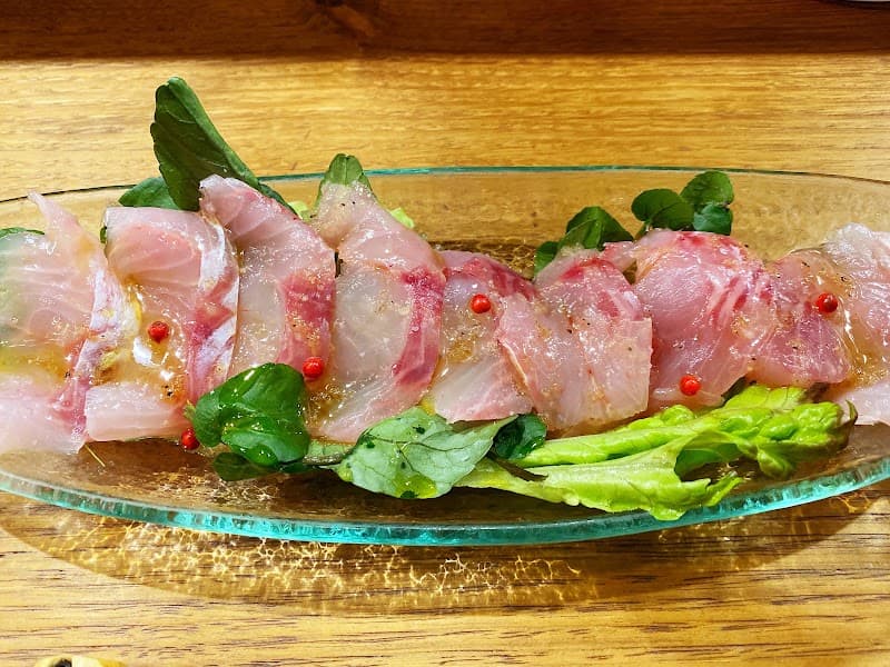 ヒネモス wine sake shokudoの店内・料理の写真 2枚目