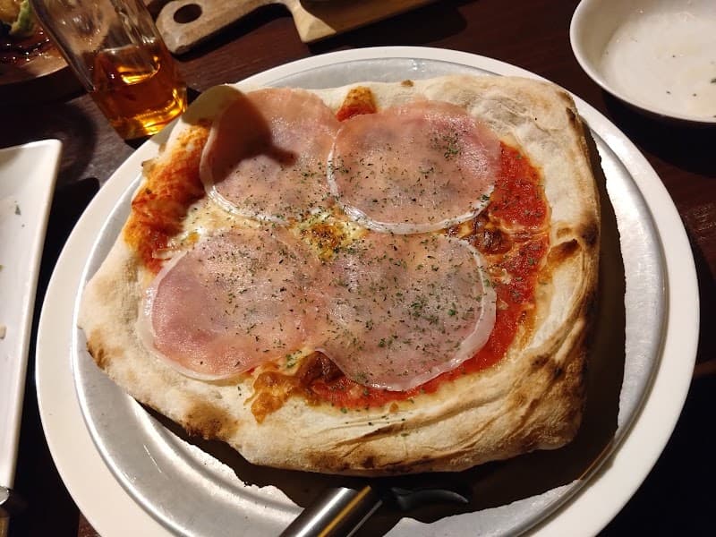 ガブ飲みワインバルらびーたの店内・料理の写真 3枚目