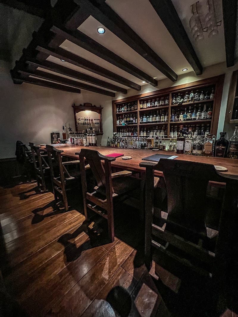 萌木の村 Bar Perch(バー・パーチ)の店内・料理の写真 3枚目