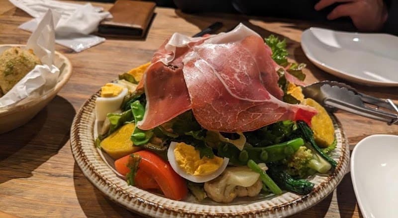 イタリアンバル センプリーチェの店内・料理の写真 2枚目