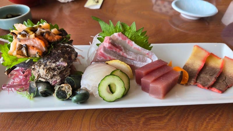 魚魚レストランの店内・料理の写真 2枚目