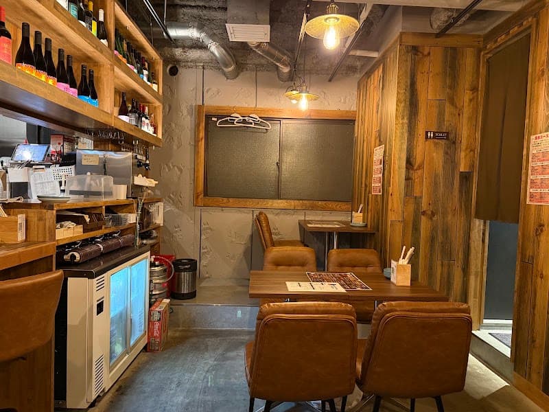 肉ビストロ酒場 アーサー千葉店の店内・料理の写真 2枚目