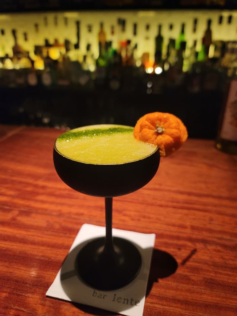 bar lenteの店内・料理の写真 3枚目