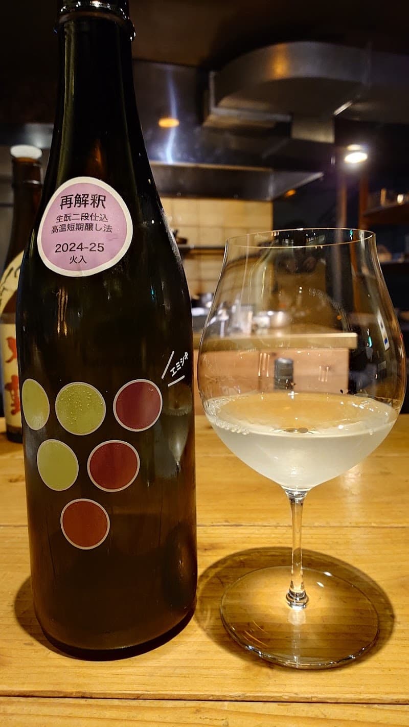 日本酒とワイン BAR (バール)の店内・料理の写真 3枚目