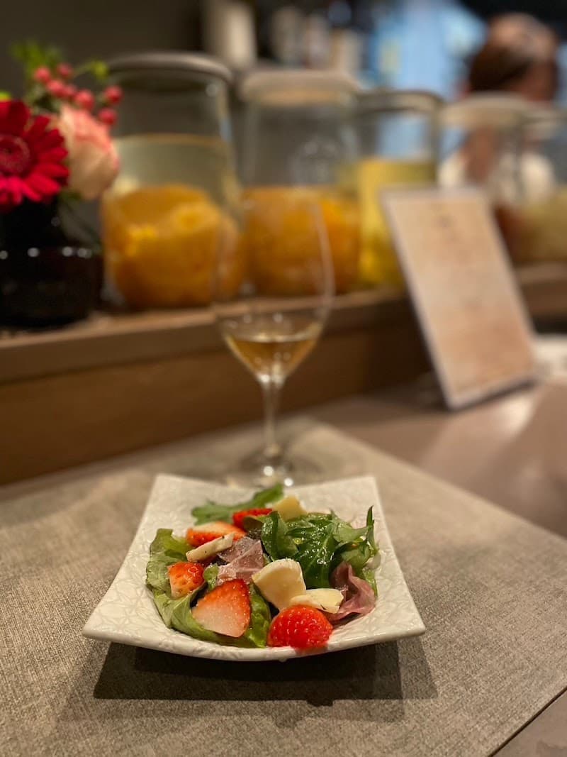 ダイニングバー ハナの店内・料理の写真 2枚目
