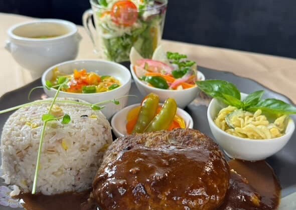 創作バル Pasmal [パマル]の店内・料理の写真 3枚目