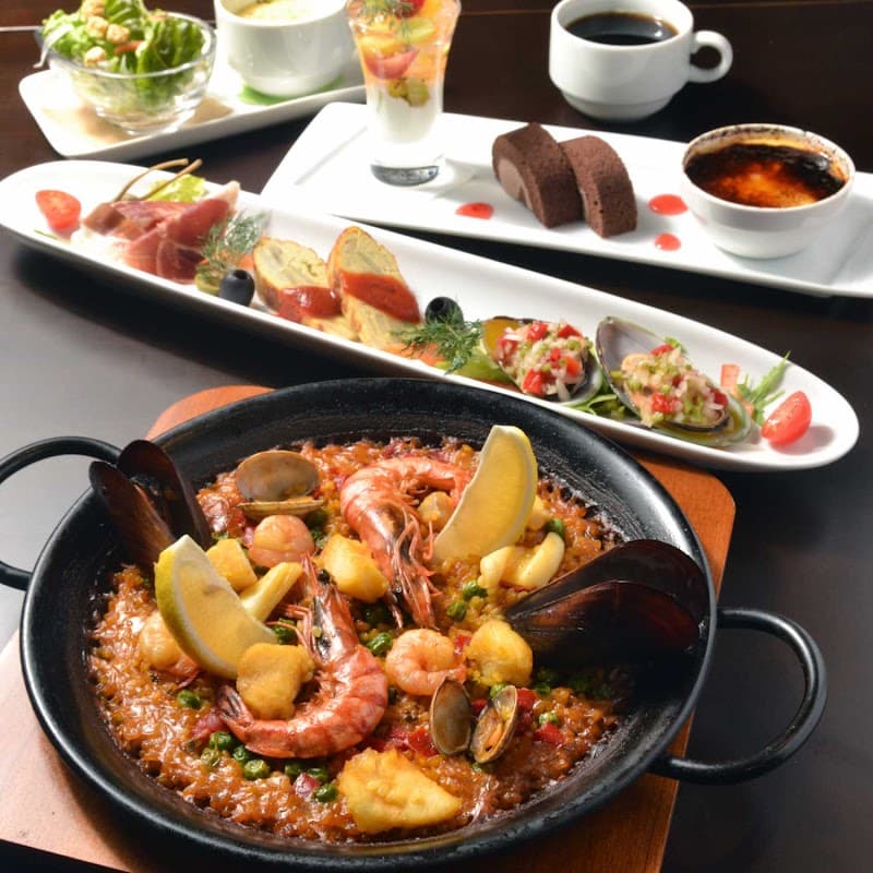 パエリアダイニング ポコ・ロコの店内・料理の写真 2枚目