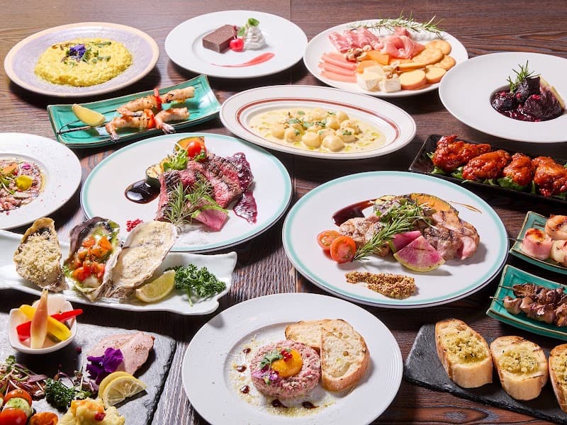 浅草 炭火焼＆ワインバル イロリアの店内・料理の写真 2枚目