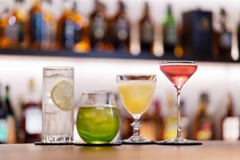 THE BAR 灯火の店内・料理の写真 2枚目
