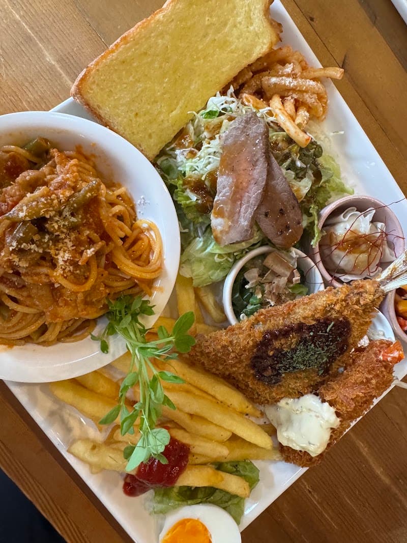 ビストロ酒場 イープ(E'p)の店内・料理の写真 3枚目