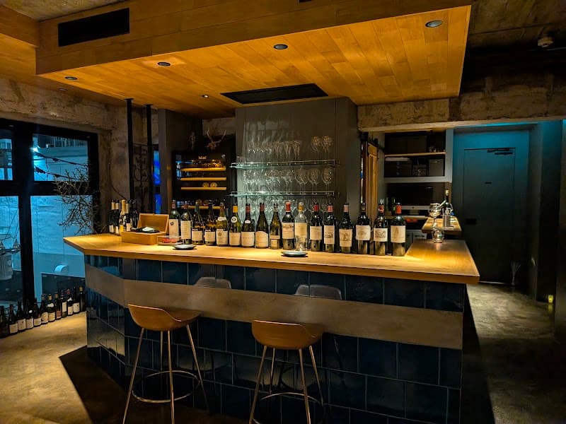チーズケーキとワイン BAR LUX （バー ルクス）の店内・料理の写真 3枚目